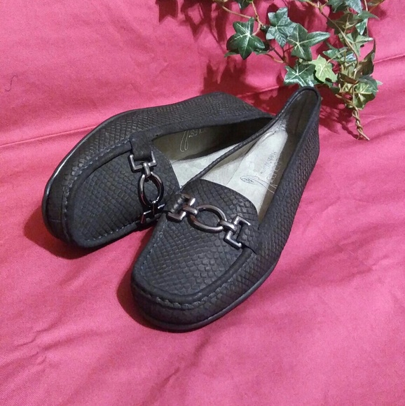 aerosoles hazelnut loafer